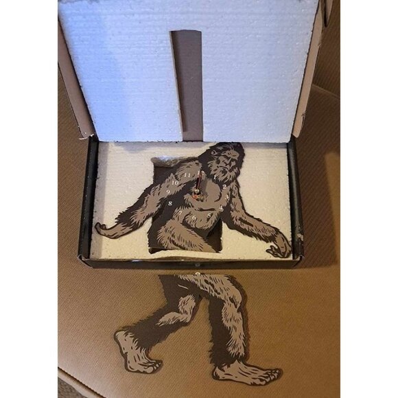 New Big Foot Swinging Legs Wall Clock Sasquatch NIB Forest Home Decor Pendulum - Picture 2 of 3